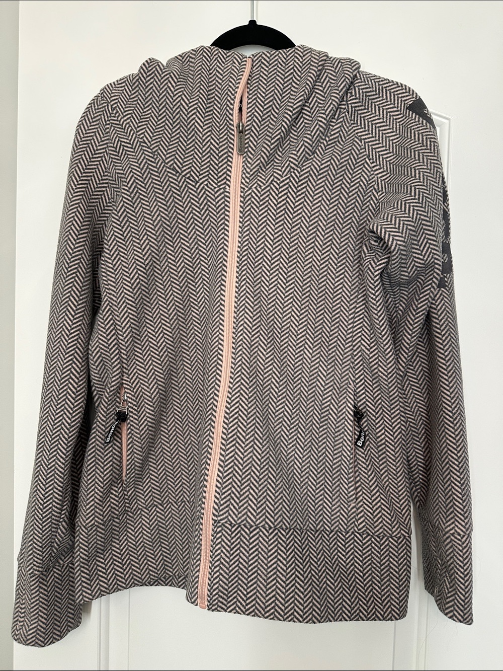 Bench Women's Chevron Fleece hoodie in Pink and Gray L